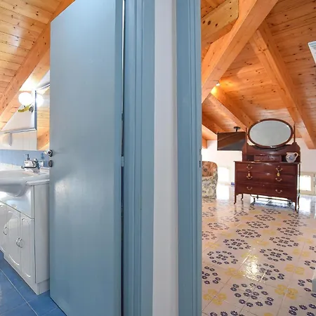 1 Bedroom Gorgeous In Santa Maria Di Castell Διαμέρισμα Santa Maria di Castellabate